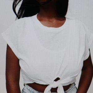 Urban Outfitters BDG Chris Tie-Front Tee in White Size M